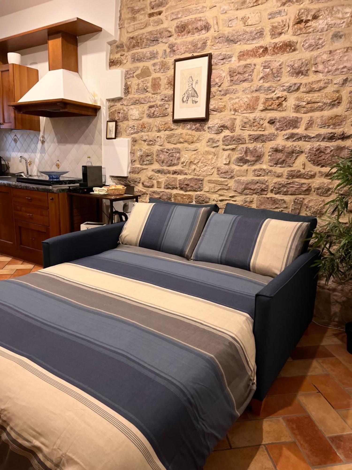 Casa Armanni - La Tua Casa Di Pietra Διαμέρισμα Γκούμπιο Εξωτερικό φωτογραφία